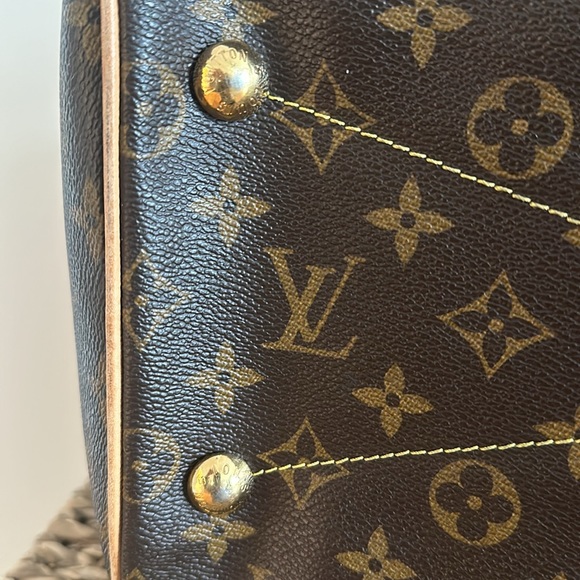 Louis Vuitton Monogram Canvas GM Tivoli Bag - Picture 6 of 16
